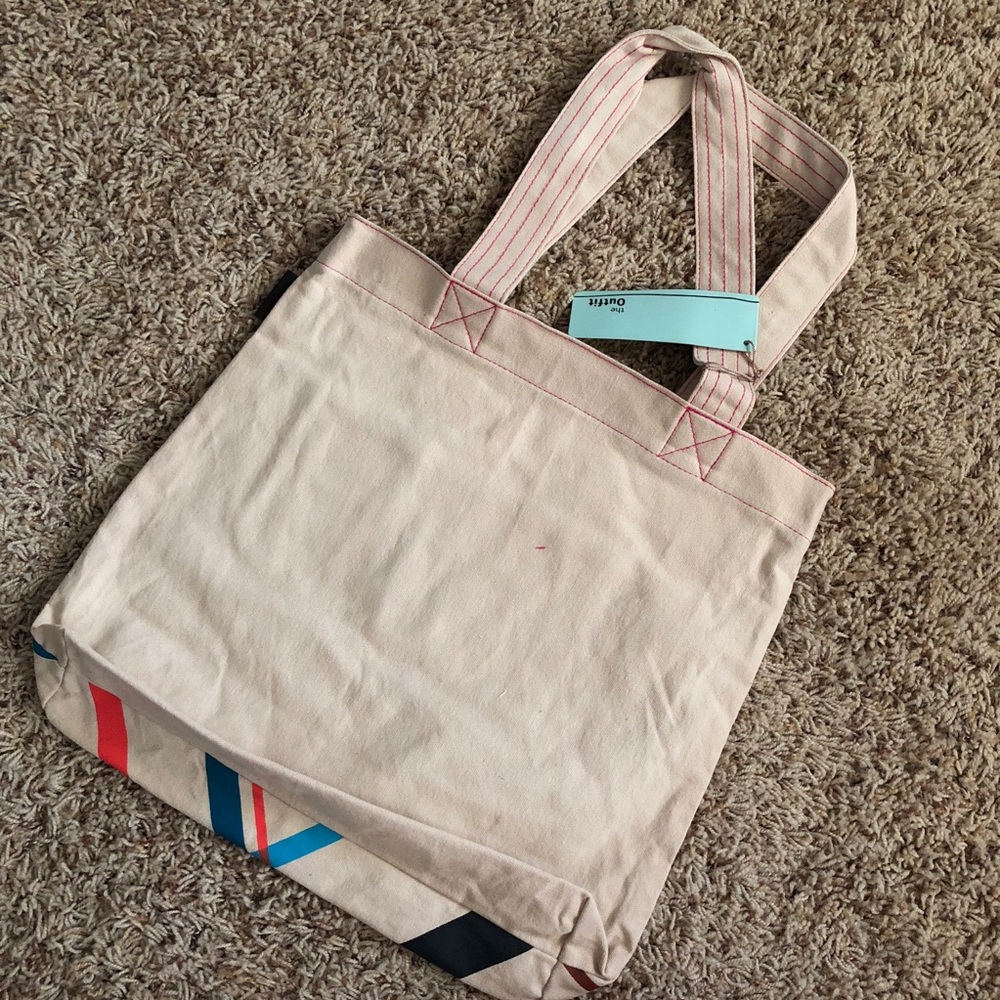 sturdy canvas tote with rose design - Picture 2 of 8